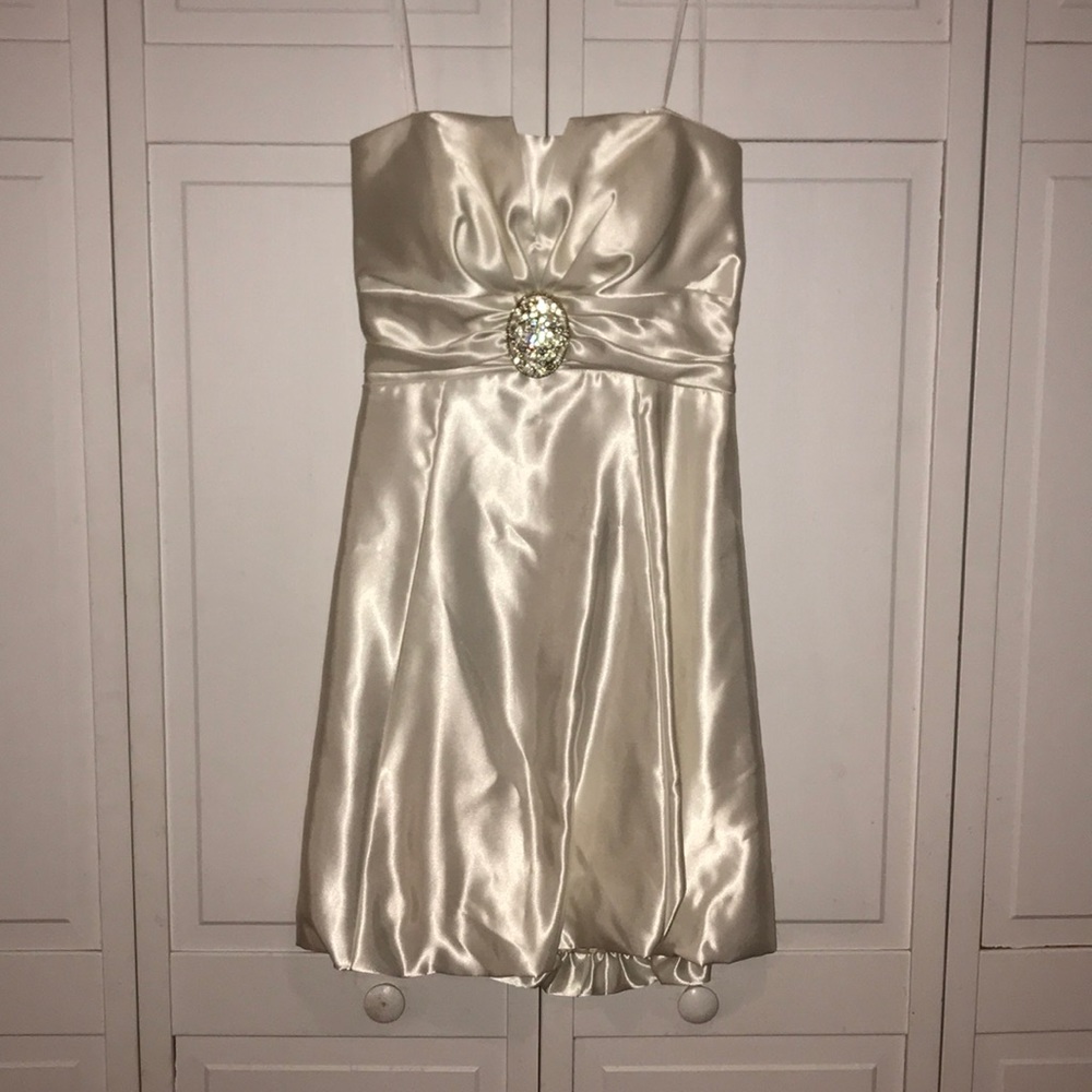 Cream strapless dress